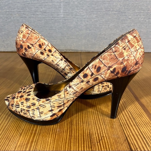 Nine West sz 8 Danee peeptoe leopard croc print platform pumps - Picture 7 of 13